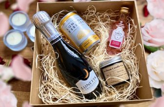 Gift Hamper in Singapore – Everything You Need to Know