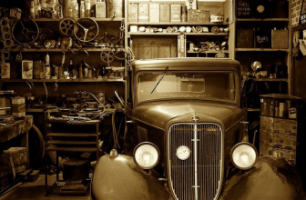 Handy Items to Keep in the Boot of Your Car